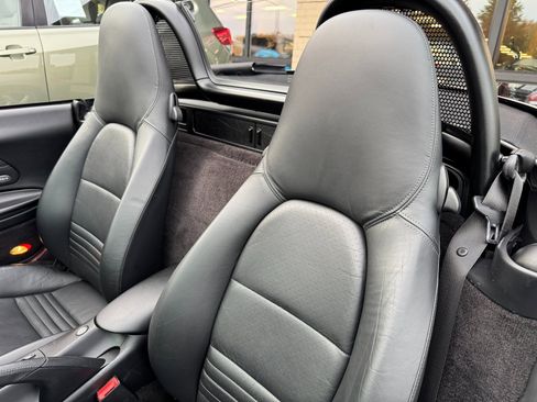 Used 2001 Porsche Boxster image 18