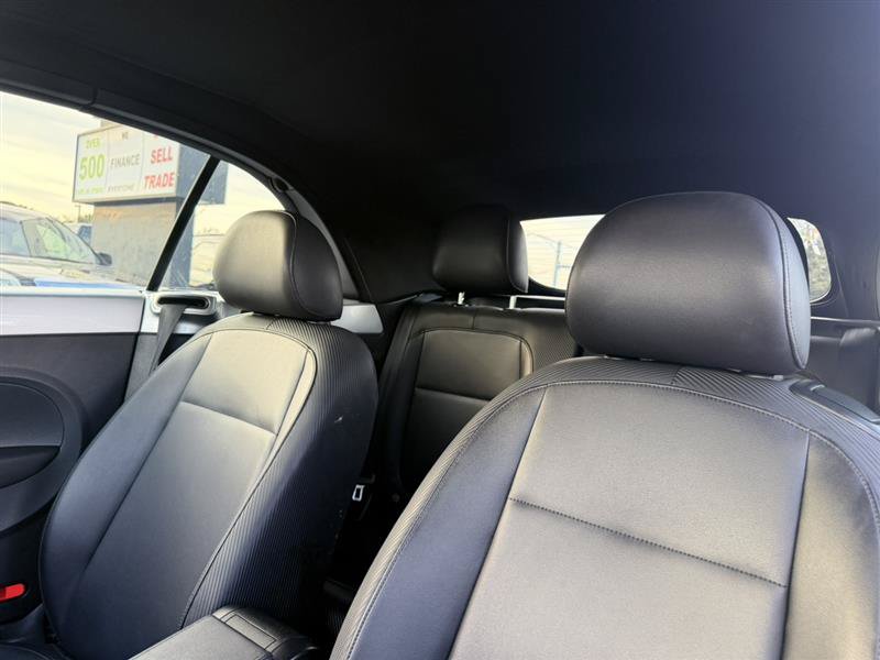 Used 2013 Volkswagen Beetle 2.5 FWD image 16