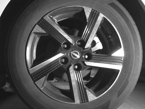 Used 2025 Nissan Sentra SV FWD image 14