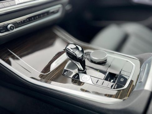 Used 2020 BMW X5 xDrive40i w/ Premium Package image 17