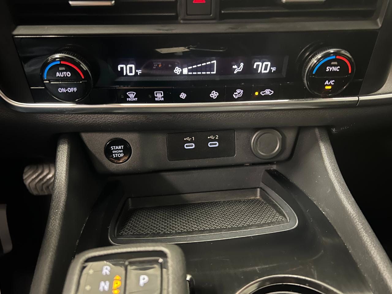 Used 2024 Nissan Rogue SV FWD image 35