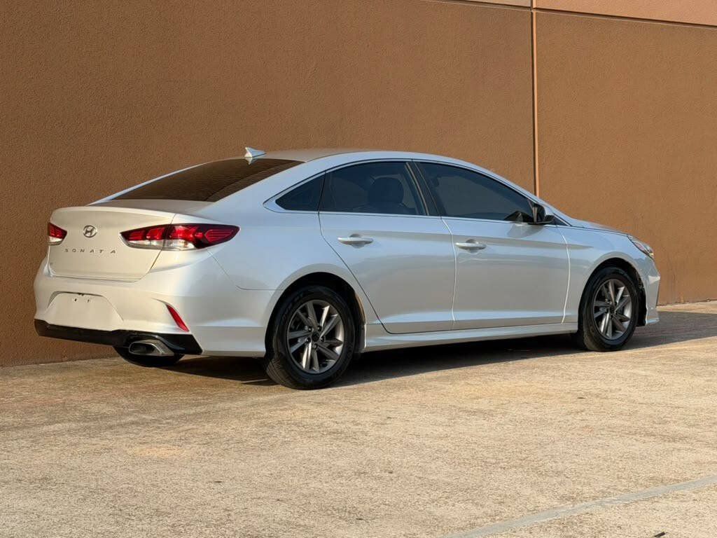 Used 2018 Hyundai Sonata SE FWD image 4