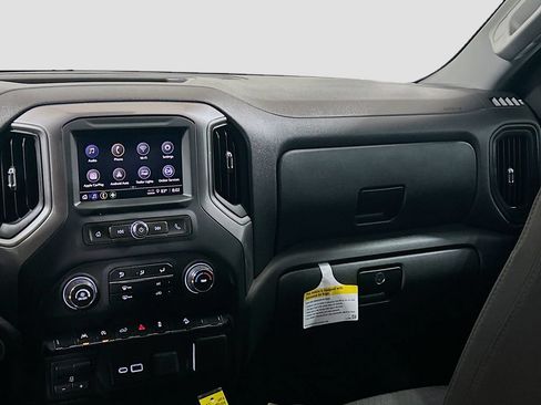 Used 2024 Chevrolet Silverado 1500 Custom Trail Boss AWD/4WD image 19