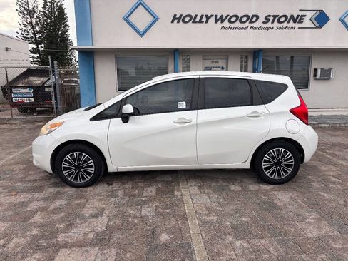 Used 2014 Nissan Versa Note SV image 6