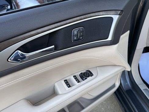 Used 2018 Lincoln MKZ Select w/ Select Plus Package image 25