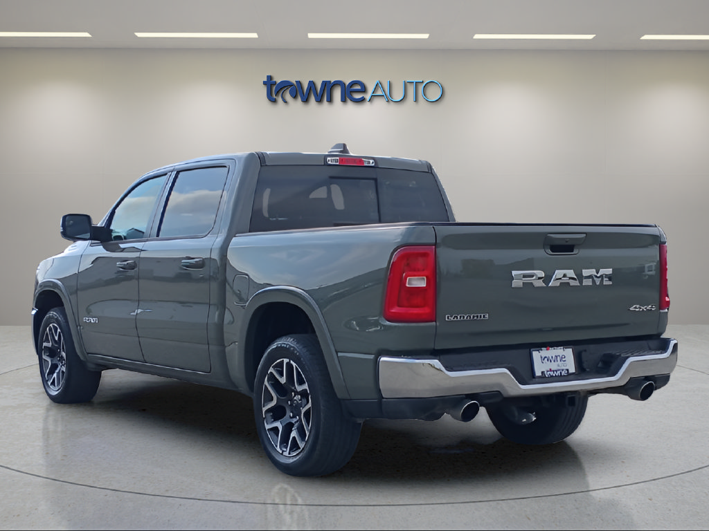 Used 2026 RAM 1500 Laramie AWD/4WD image 4