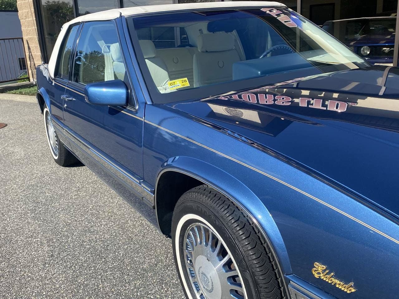 Used 1991 Cadillac Eldorado Coupe FWD image 21