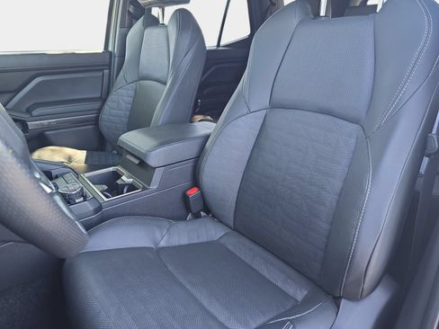 Used 2025 Toyota 4Runner TRD Off-Road Premium w/ Tow Technology Package AWD/4WD image 19