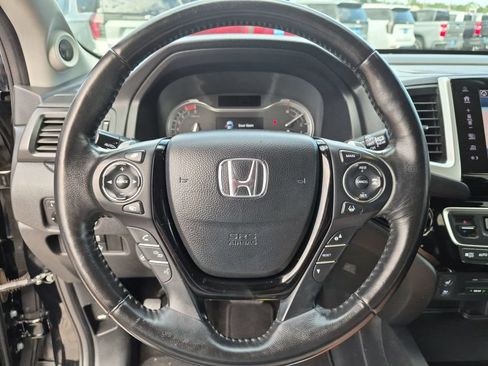 Used 2017 Honda Pilot Elite image 15