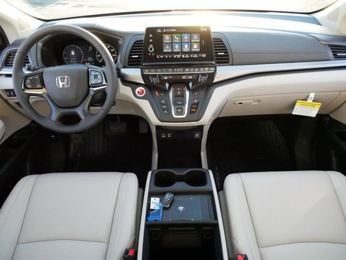 Certified 2026 Honda Odyssey EX-L image 10