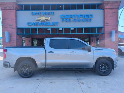 Used 2024 Chevrolet Silverado 1500 RST w/ Convenience Package II AWD/4WD image 10