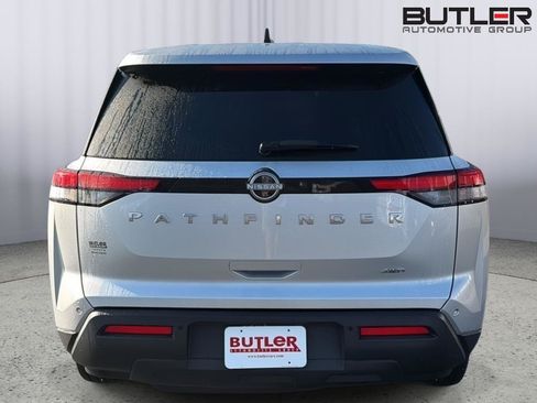 Used 2024 Nissan Pathfinder S AWD/4WD image 5