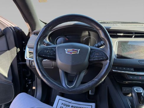 Used 2019 Cadillac XT4 Sport w/ Cold Weather Package image 12