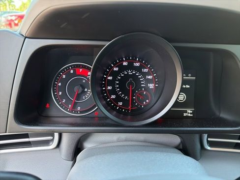 Used 2023 Hyundai Elantra SEL image 4