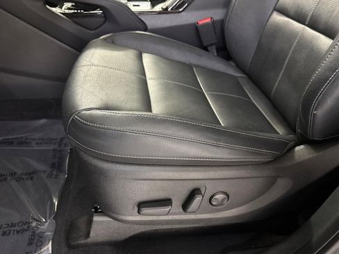 Used 2023 Kia Telluride EX w/ EX Captain's Chair Package FWD image 15