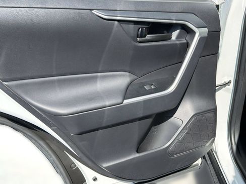 Used 2024 Toyota RAV4 LE FWD image 31