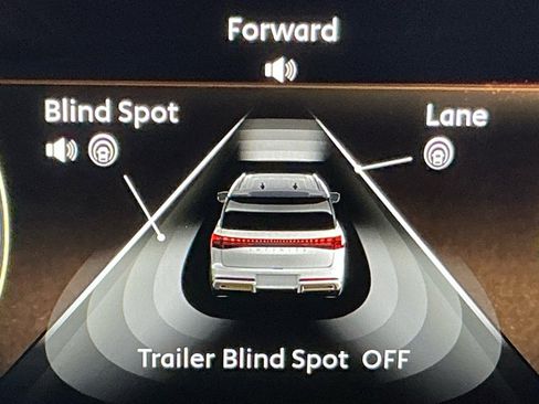 Used 2025 INFINITI QX80 Sensory image 14