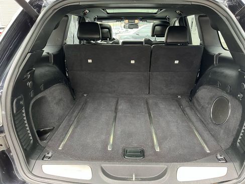 Used 2015 Jeep Grand Cherokee Overland w/ Advanced Technology Group image 26