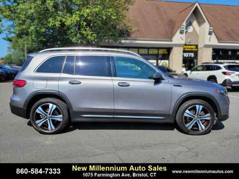 Used 2022 Mercedes-Benz EQB 350 4MATIC image 6