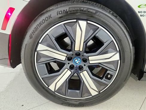 Used 2023 BMW iX xDrive50 w/ Sport Package AWD/4WD image 76