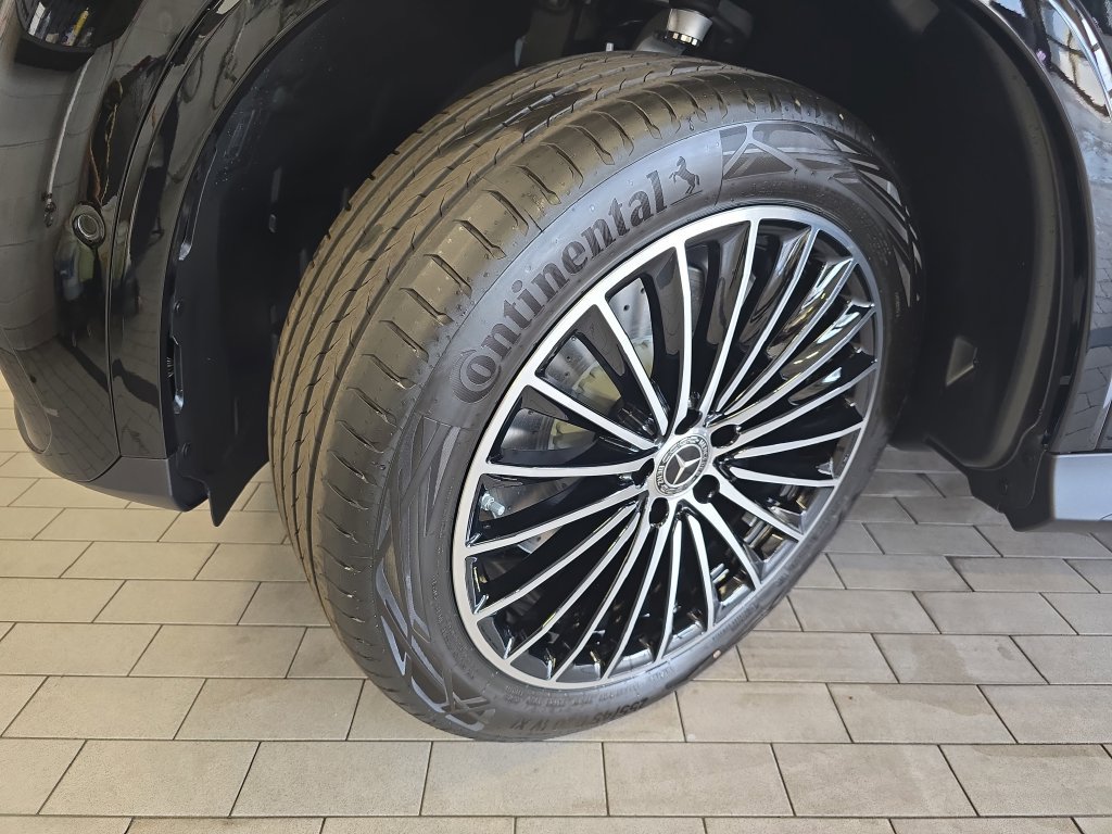 Certified 2026 Mercedes-Benz GLC 300 image 35