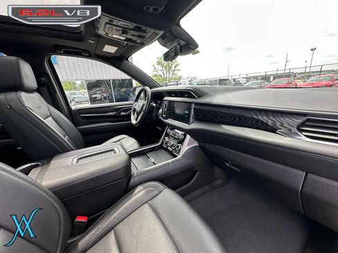 Used 2024 GMC Yukon XL Denali w/ Advanced Technology Package AWD/4WD image 22
