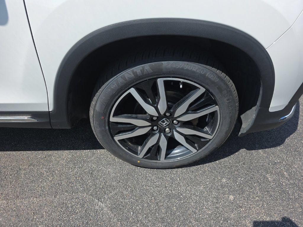 Used 2022 Honda Pilot Touring image 11