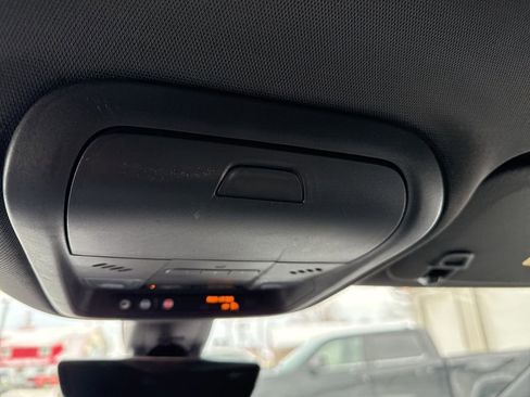 Used 2022 Buick Enclave Premium image 41