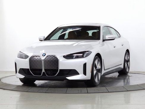 New 2026 BMW i4 xDrive40i w/ Premium Package image 3