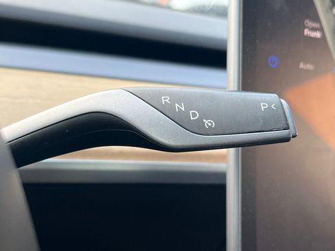 Used 2019 Tesla Model 3 Standard Range Plus image 21