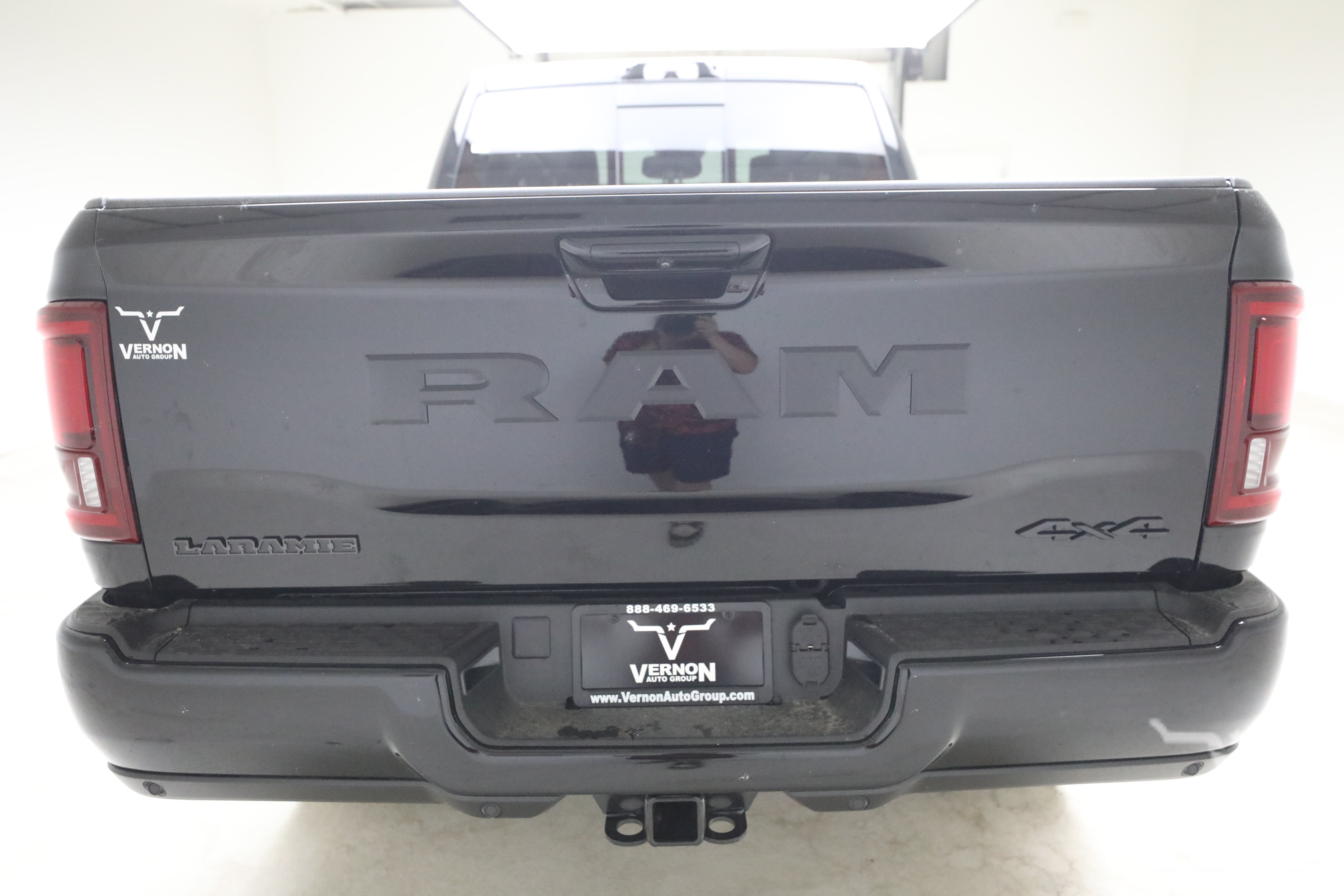 New 2027 RAM 3500 Laramie AWD/4WD image 4