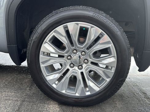 Used 2022 GMC Sierra 1500 Denali w/ Denali Premium Package image 11