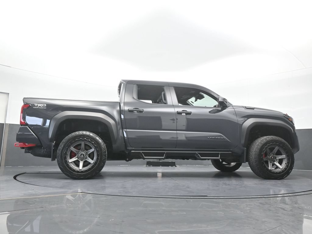 Used 2025 Toyota Tacoma TRD Off-Road w/ TRD Off Road Premium Package AWD/4WD image 70
