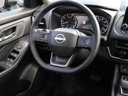 Certified 2025 Nissan Rogue SV w/ SV Premium Package image 27