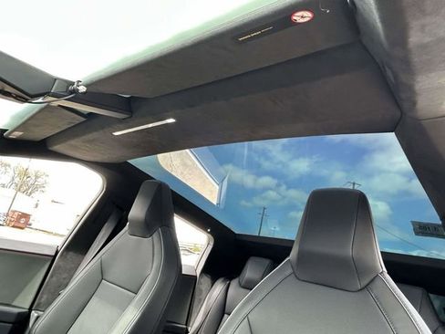 Used 2024 Tesla Cybertruck AWD Crew Cab image 14