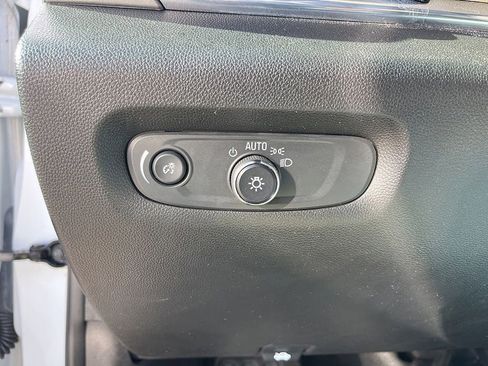 Used 2023 Chevrolet Traverse LS w/ Safety Package image 28