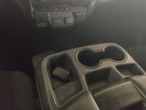 Used 2021 Chevrolet Silverado 2500 Custom w/ Custom Value Package image 26