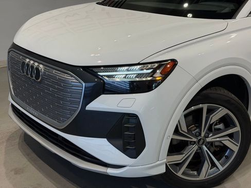 Used 2022 Audi Q4 e-tron Prestige AWD/4WD image 7