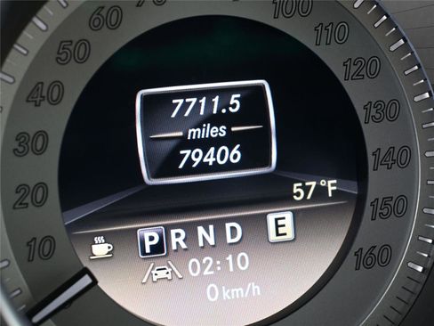 Used 2012 Mercedes-Benz C 300 4MATIC Sedan image 3