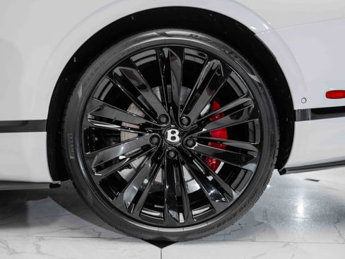 Used 2023 Bentley Continental GT Speed image 13