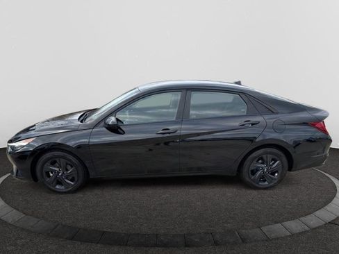 Used 2023 Hyundai Elantra Blue w/ Cargo Package image 6