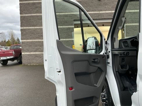 New 2026 Ford Transit 250 148 Medium Roof image 13