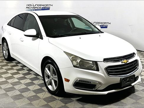 Used 2015 Chevrolet Cruze LT image 3