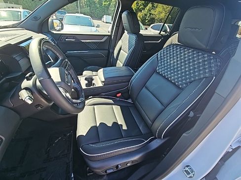 New 2026 GMC Acadia Denali w/ Super Cruise Package image 13