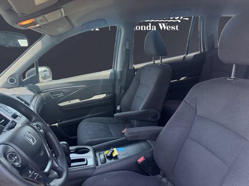 Used 2017 Honda Pilot LX image 6