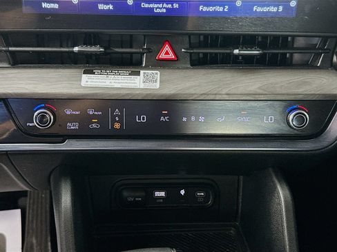 Used 2023 Kia Sportage X-Line AWD/4WD image 16