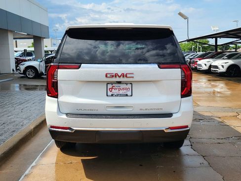 New 2026 GMC Yukon Elevation AWD/4WD image 4