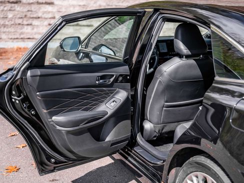 Certified 2022 Toyota Avalon Limited w/ Advanced Safety Package image 20