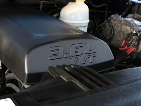 Used 2015 RAM 1500 Express image 48