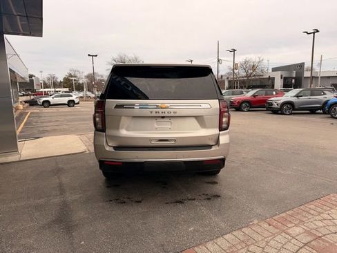 Used 2021 Chevrolet Tahoe LT w/ LT Signature Package image 8